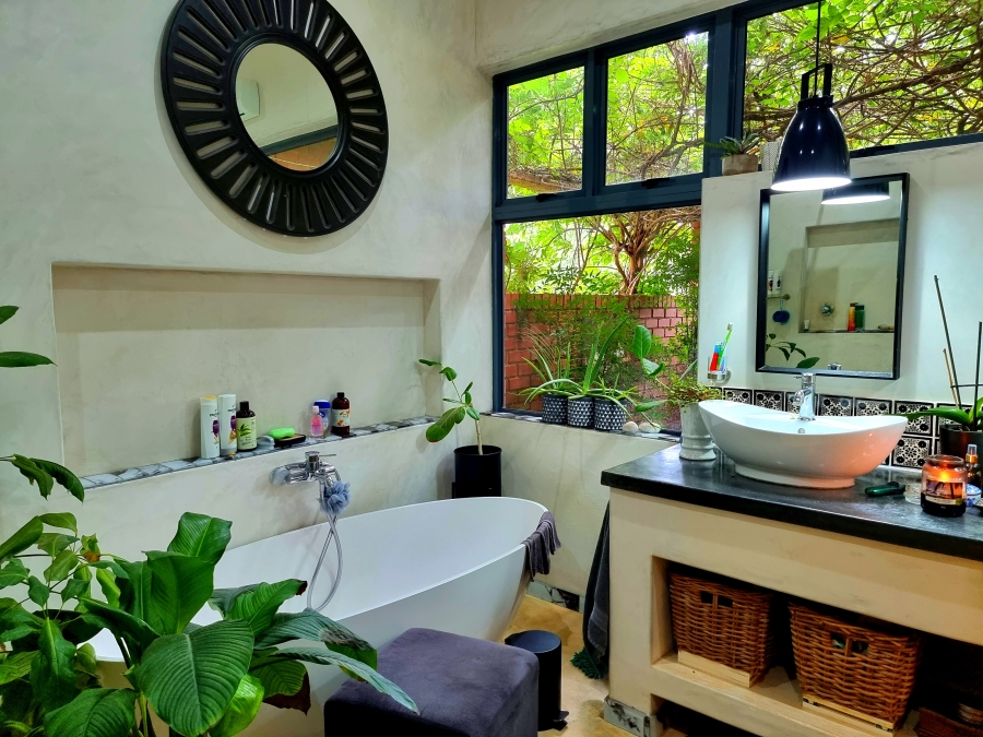 Commercial Property for Sale in Doornlaagte A H North West